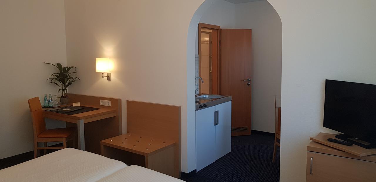 Hotel Beuss Oberursel Eksteriør billede