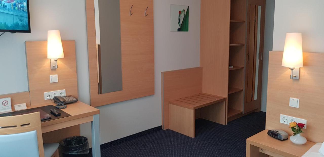 Hotel Beuss Oberursel Eksteriør billede